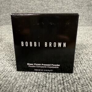 Bobbi Brown Womens Soft Honey Sheer Finish Pressed Powder .31Oz 9g